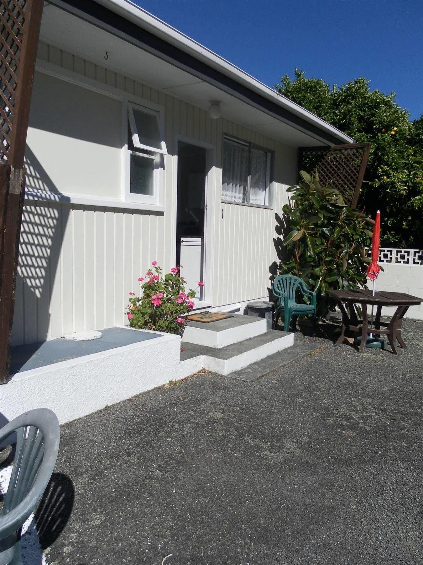 Beachside Sunnyvale Motel Picton Exterior foto