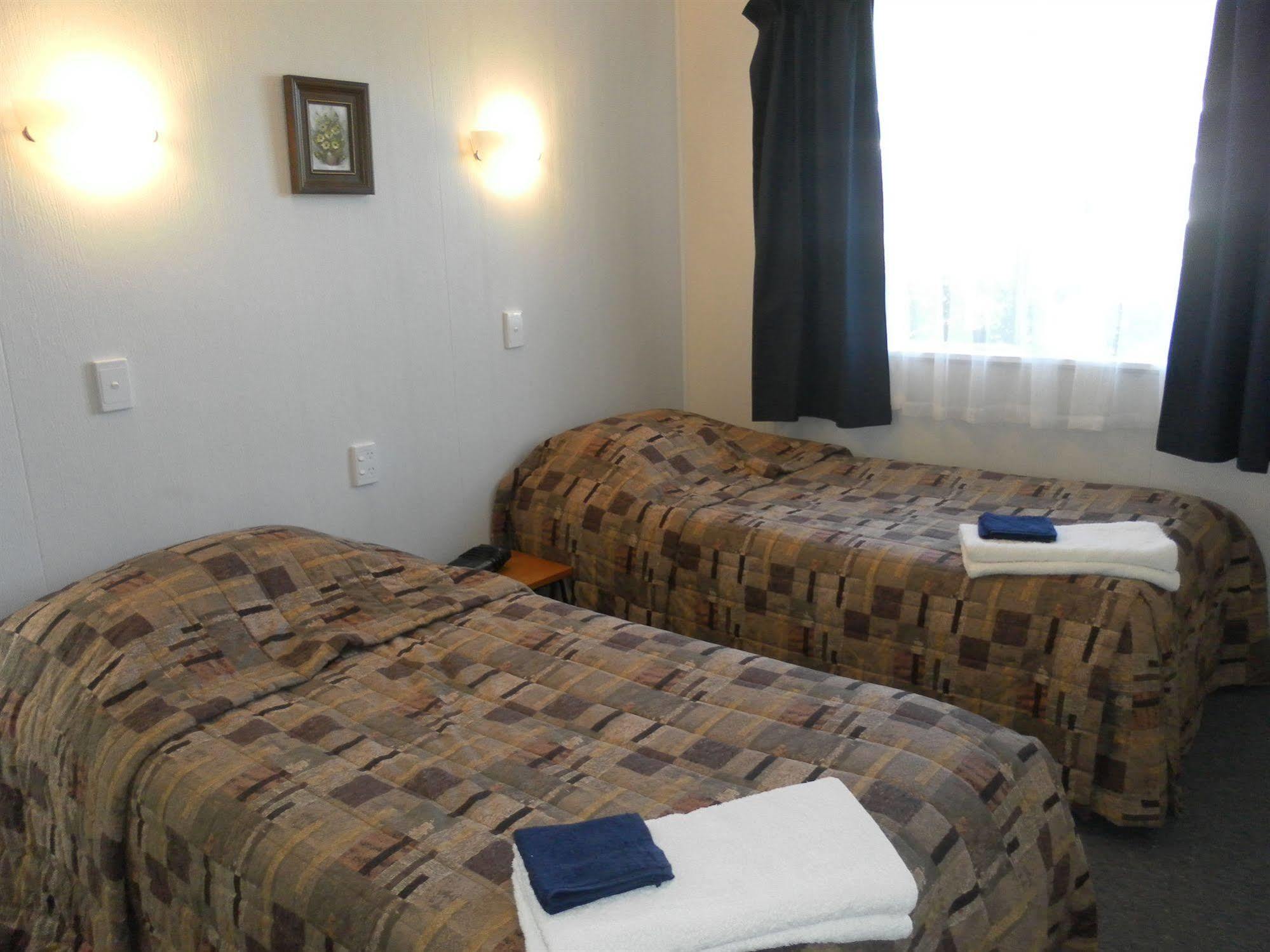 Beachside Sunnyvale Motel Picton Exterior foto