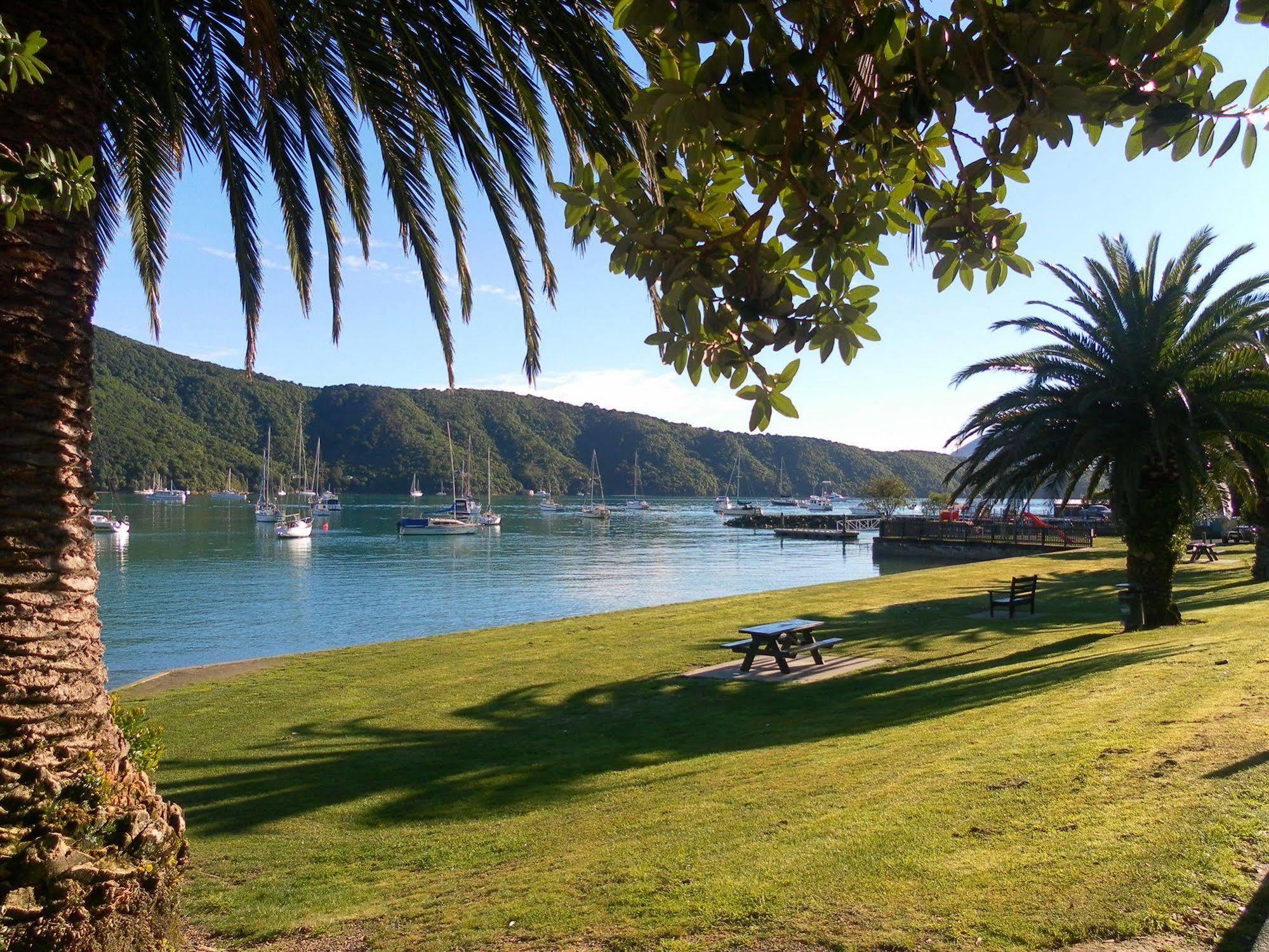 Beachside Sunnyvale Motel Picton Exterior foto