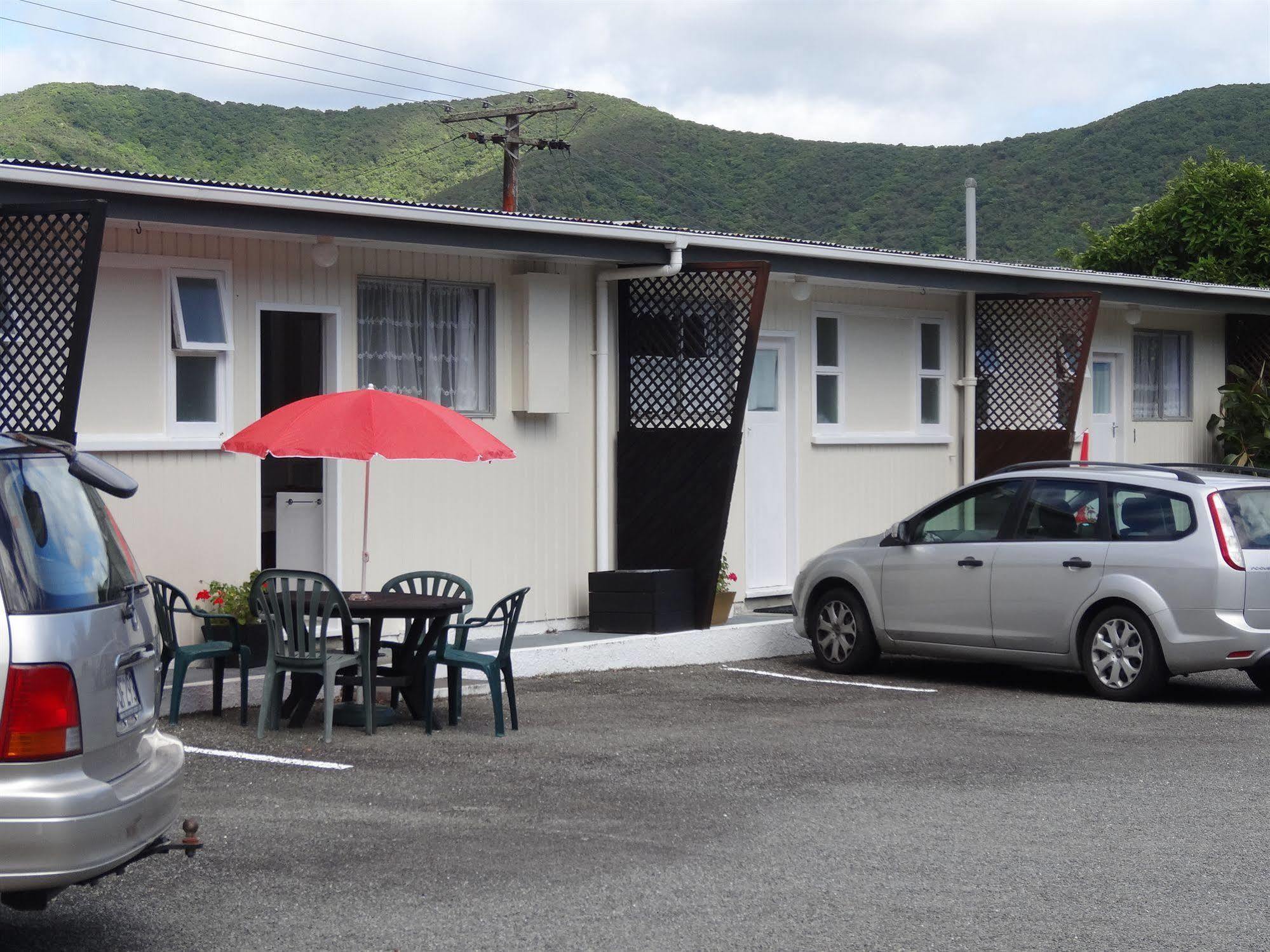 Beachside Sunnyvale Motel Picton Exterior foto