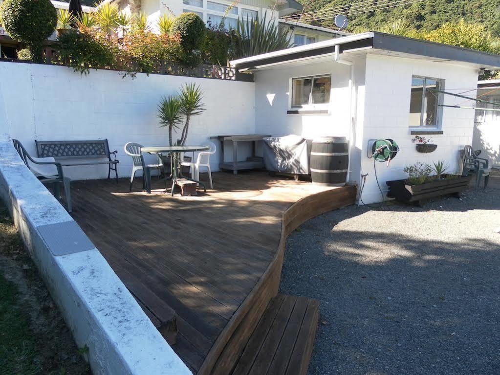 Beachside Sunnyvale Motel Picton Exterior foto