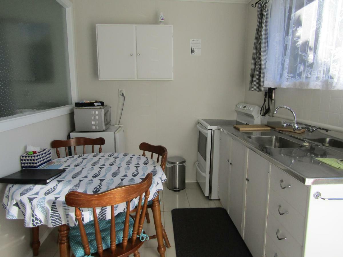 Beachside Sunnyvale Motel Picton Exterior foto